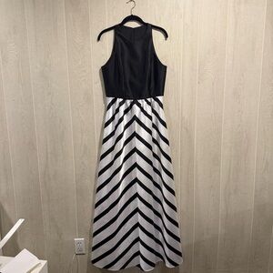 Alfred Sung Ivory & Black Chevron Stripe Gown - Size 12